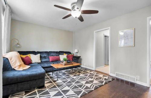 The Hideaway on Hazel- Luxury Smart Home w Hot Tub - Foto 13