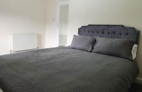 Doncaster Serviced Accommodation - Apartments - 3 Bed House-Close To A1 & M18 - Contractors - Business Travellers - Families - Foto 23