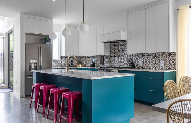 Insta-worthy Two House Corner Compound - Foto 8