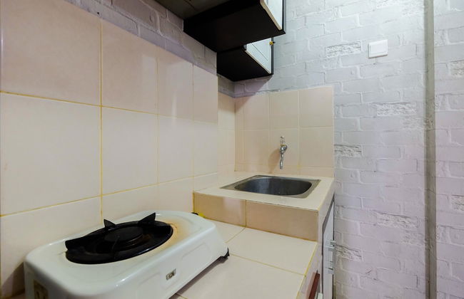 Studio Room at Sunter Park View Apartment By Travelio - Foto 6