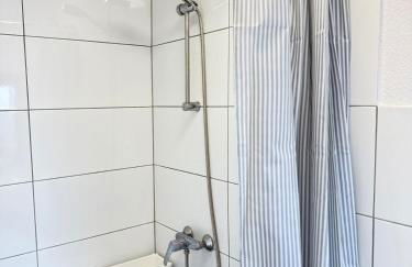 Modern Cozy Studio Apartment & Terrace - Photo 19