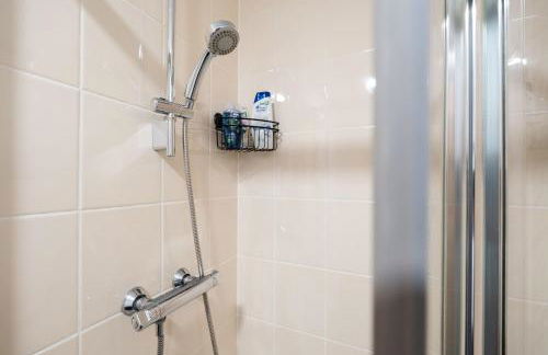 Trafford Stays - Work & Leisure - Foto 47