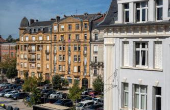 Grand 90m2 - 4 lits - Quartier Impérial - Gare 1 min - Photo 17