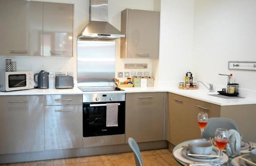 Stylish & Cosy Central Bham Apt - Photo 9