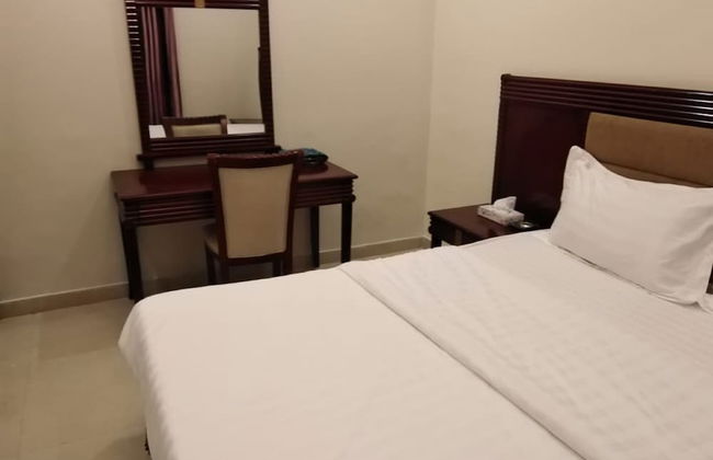 Yazan tower furnished residential units - Photo 8