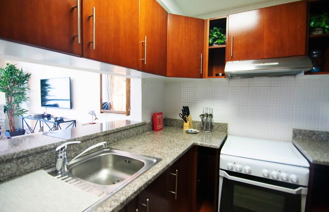 Lux BnB I X1 Tower I Golf Course & Sea Views - Photo 11