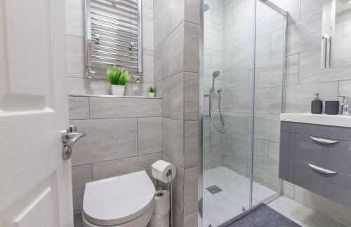 Sunny, 2bed 2bath, garden apartment near Hyde Park - Foto 4