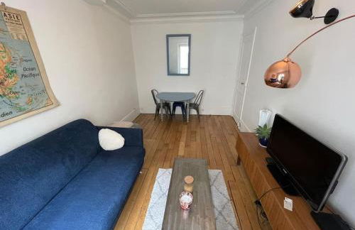 Charming and bright flat in a very convenient area - Foto 13