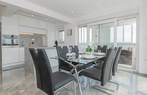 VILA VASILJ dein eigener Pool oder dein eigener Whirlpool mit Aussicht, dein Urlaub, deine Privatsphäre, deine Wahl - Photo 32