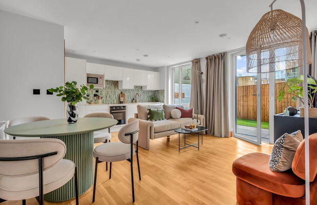 Two Bedroom Apartment in Limehouse - Foto 33