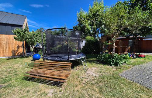 Amber Barn - Bursztynowa Stodoła - Noclegi u Loni - w zacisznym centrum nad morzem z parkingiem - Foto 77