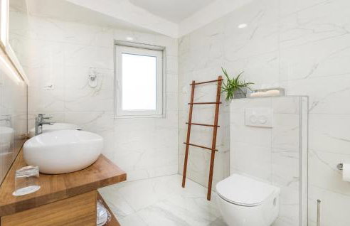 Nice Home In Udbina With Sauna - Photo 38