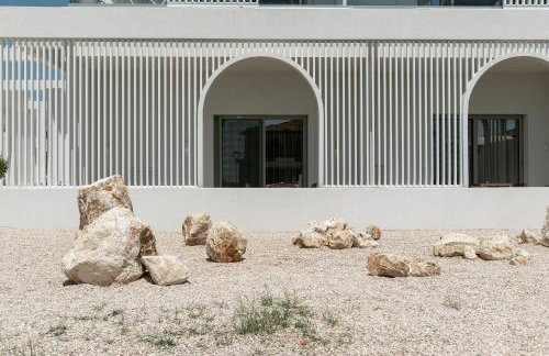 FOS Luxury Suites - Photo 13