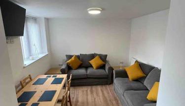 2 bed flat in the heart of Leek - Foto 4