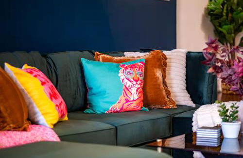 Hot Tub Ping Pong Sleeps 9 Retro Fun - Foto 27