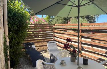 Studio Menthe-Clim-Terrain de pétanque-Piscine collective - Foto 22