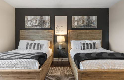 On Famous Music Row - Pool, Parking, Walk to Bars - Foto 3