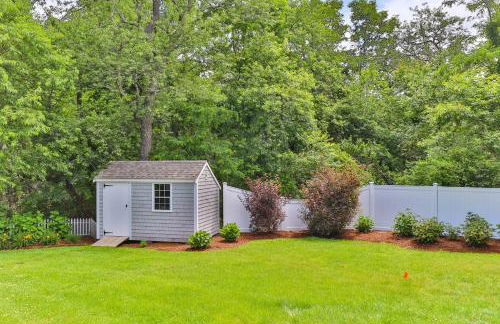 3 Bicycles Provided! Cape Cod Cottage with Deck - Foto 37