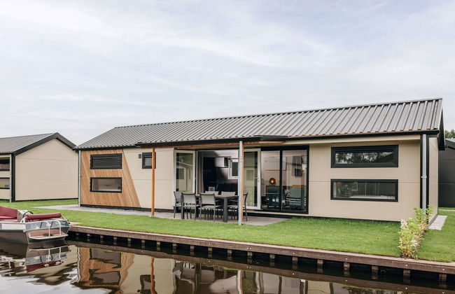 Fenced Garden Family Chalet - Photo 1