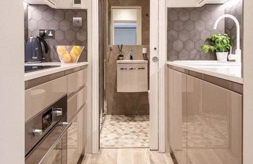 Perfect studio 5 minutes to tube- Basement - Foto 3