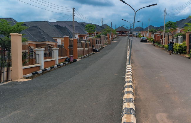 Charming 3-bed Apartment in Transe Ekulu Phase 6 - Foto 28