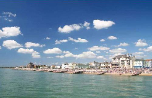 Mews Cottage in Private Seafront Estate - Photo 12