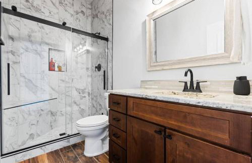 Lakefront Mansion!Close to SAC&Mahoney State Park! - Foto 57