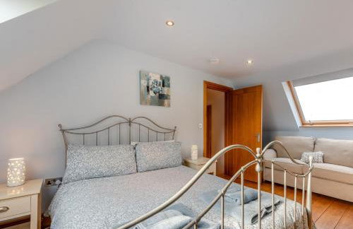 4 Bed in Llangyndeyrn CWRTY - Photo 19