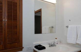 Group Getaway 6BR Near Fort Benning Huge Kitchen Private Yard - Foto 35