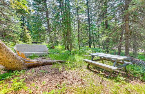 Scenic Lead Cabin Steps to Terry Peak Ski Area! - Foto 29