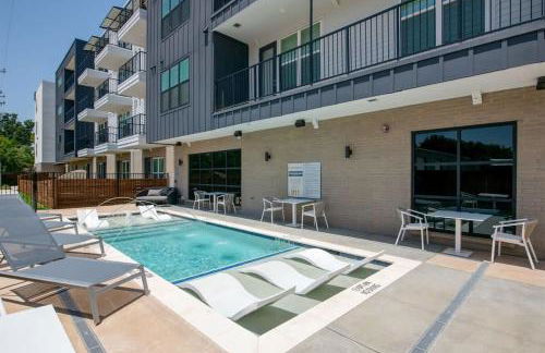 Boulevard Stays Comfortable 1BR Suite w Pool Parking Gym 03 - Foto 2