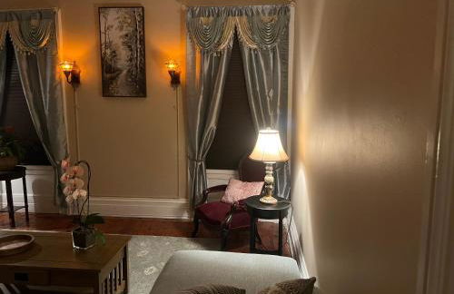 1 Br Private Victorian Apt in convenient City location on half acre sleeps 4 - Foto 9