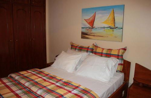 Ti Laura Praia - Foto 57