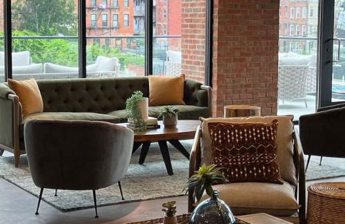 OTR King Bed Free On Site Parking Gym Pool Club Room - Foto 41