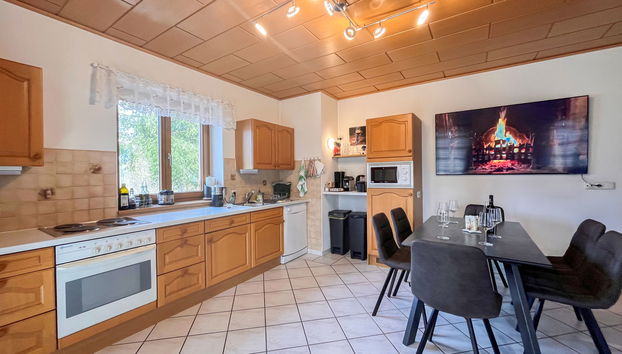 The Red Apartment - Foto 5, Kitchen / Dining Room