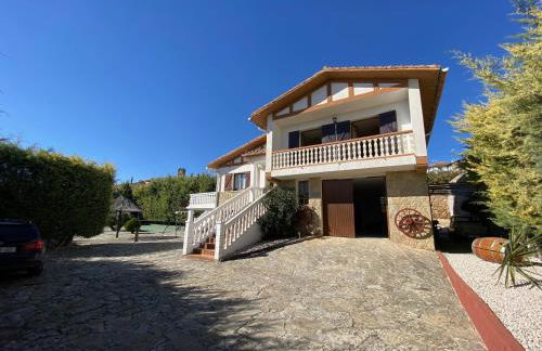 Maravillosa casa con piscina en un pueblo único, Artajona - Navarra - Foto 47