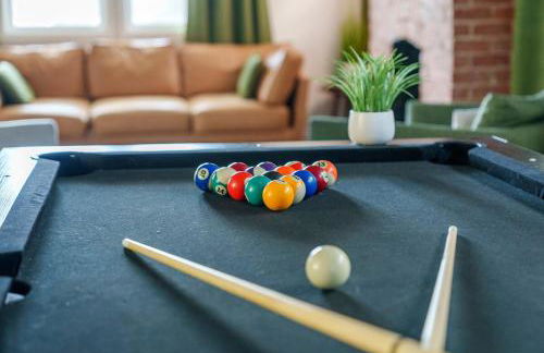 Cozy escape with Hot Tub, ideal for family & friends - Photo 43