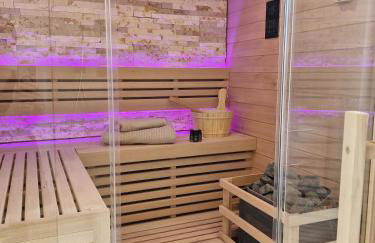 L'audacieuse-Jacuzzi et sauna , miroir suspendu - Foto 31