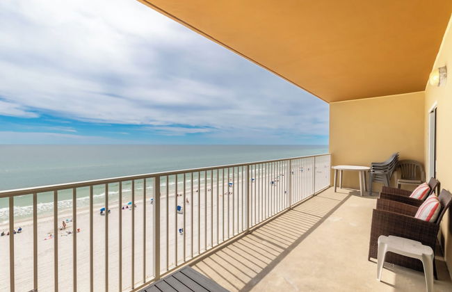 Crystal Shores West Condos by Hosteeva - Foto 12