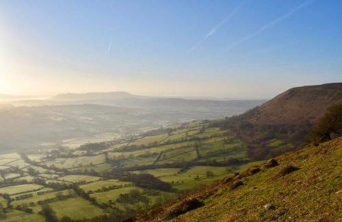 Hot Tub, Stream-Side Garden, Mountain Views, 17thC - Photo 8