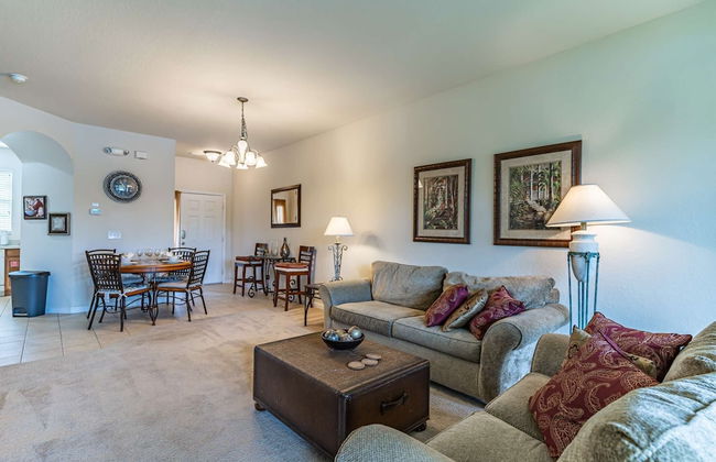 2633 Trafalgar Village - Photo 11