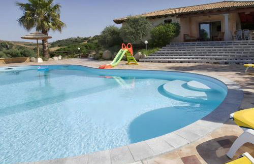 Villa Roberta With Big Private Pool - Photo 28