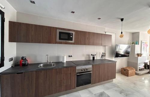 Fabuloso y amplio Duplex en Urb Jardines de Sotogrande - Foto 64