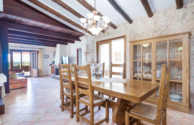 Sa Font in Petra With 3 Bedrooms and 2 Bathrooms - Photo 13