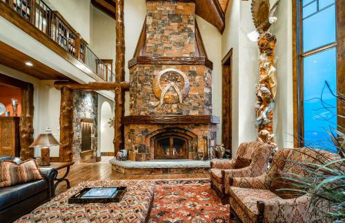 8 Bedroom Deer Valley Masterpiece with endless views. Theater hot tub game room ski-inout - Photo 7