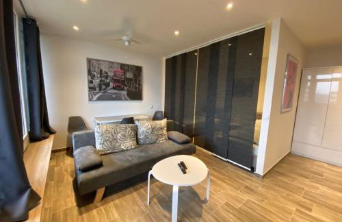 Modernes Apartment Duisburg Homberg - Foto 1