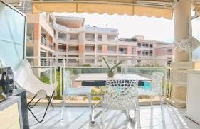 T1 idéal 4 pers piscine & garage sécurisé et calme - Photo 6