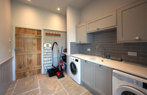 Merlin Steading with hot tub - Photo 14