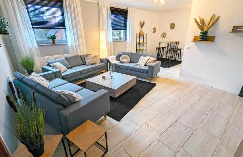 BesTime - 5 Schlafzimmer, Wohnzimmer, Küche, Waschtrockner, Terrasse, Smart-TVs, Netflix, Tischfußball - Foto 6