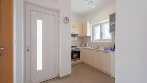 Simplistic Apartment in Neviđane near Sea beach - Foto 5